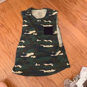 Camo muscle tee